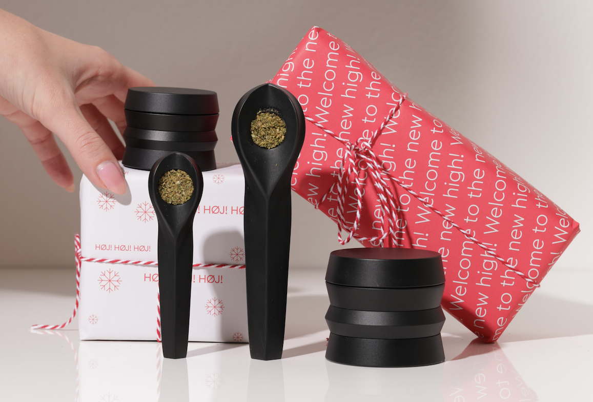 Best Weed Gifts for Stoners - Top Stoner Gifts – The DART Company